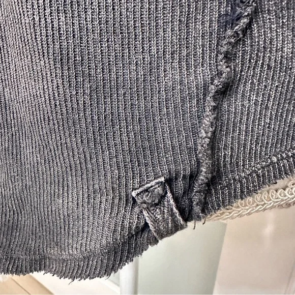 WE THE FREE Black Charcoal Ribbed Layer Up Long Sleeve Tee SZ Medium Grunge - Picture 3 of 10